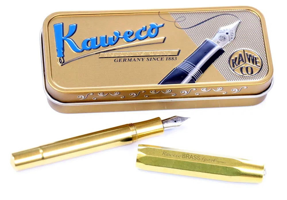Kaweco - AL Sport Ensemble - Cadeau Stylo Plume (pointe moyenne) + Lot de 6 cartouches d'encre noires (Laiton)