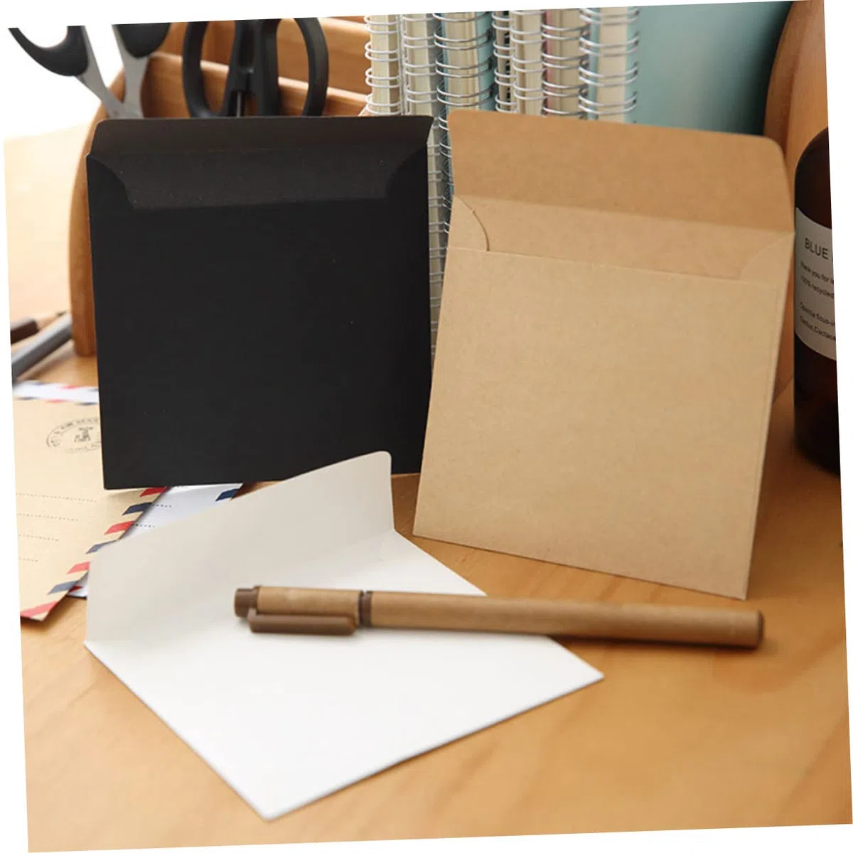 HOMSFOU 100 Pièces Enveloppes Kraft Petit Format en Papier Pratique et Simple Style pour Cartes et Petits Paquets pour Bureau ou Organisation