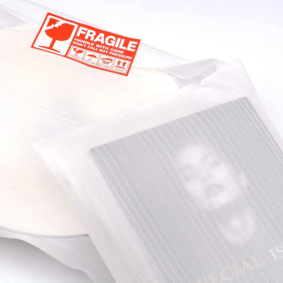 Cymax Matériau d'emballage : 100 cartons de déménagement avec autocollants fragiles pour cartons, déménagement, vaisselle, verres, bouteilles de vin, 200 mm x 200 mm x 1 mm